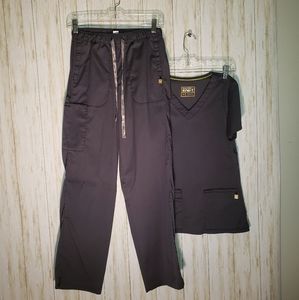 Wonder Wink Next Scrubs in Gray XS